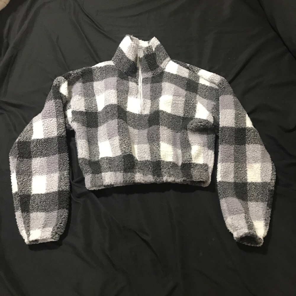 Sherpa cropped half zip up